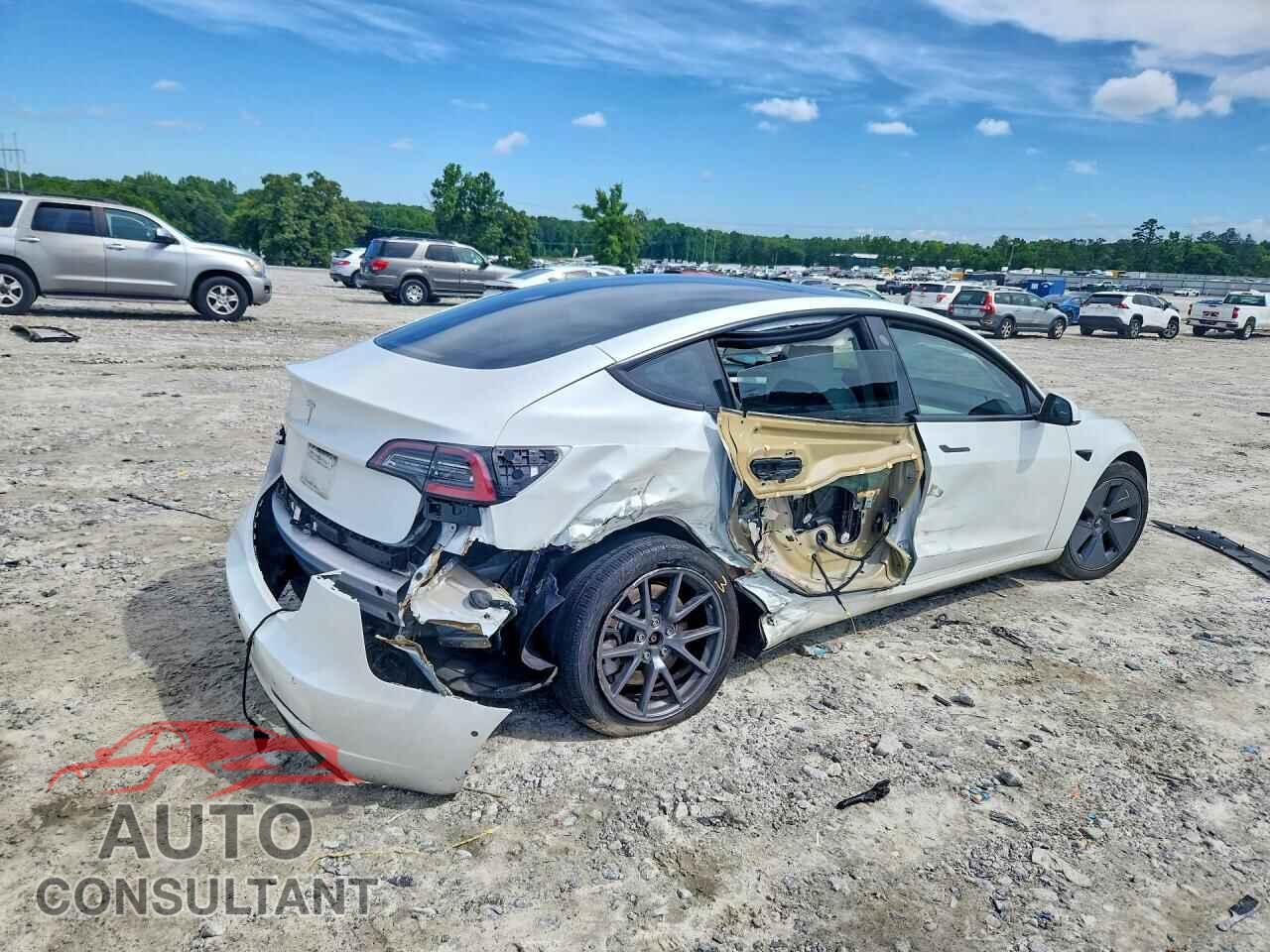 TESLA MODEL 3 2022 - 5YJ3E1EA0NF111002