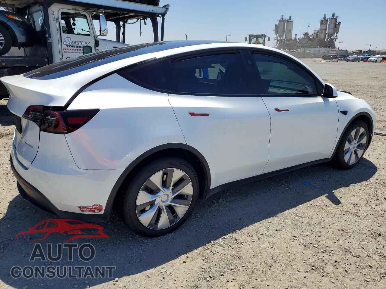 TESLA MODEL Y 2024 - 7SAYGDEE7RF090338