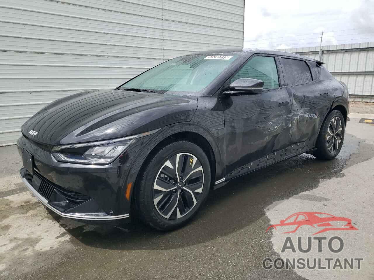 KIA EV6 LIGHT 2023 - KNDC34LA3P5111252