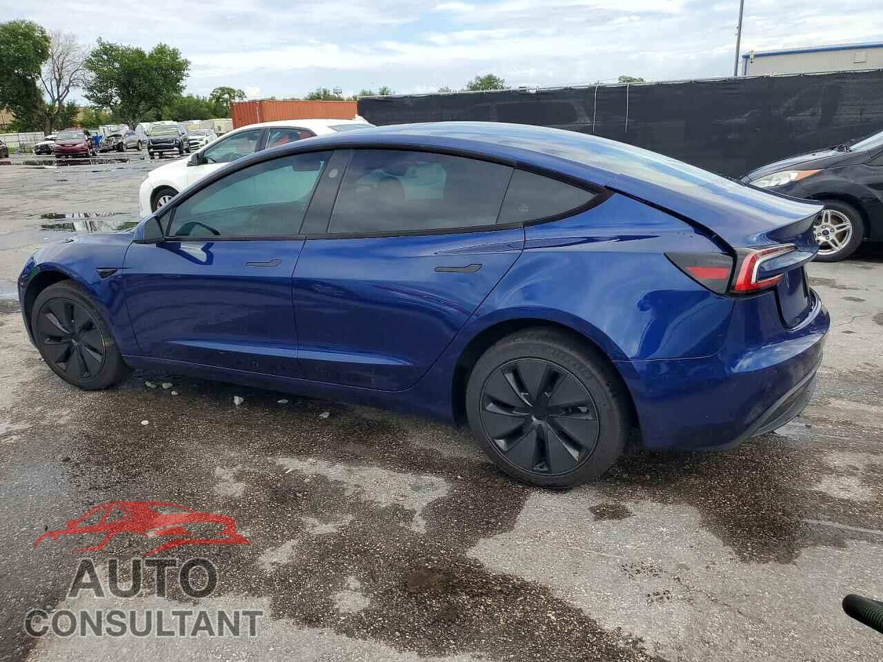 TESLA MODEL 3 2025 - 5YJ3E1EA8SF951735