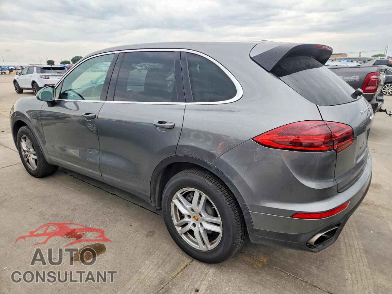 PORSCHE CAYENNE 2016 - WP1AA2A27GKA14181