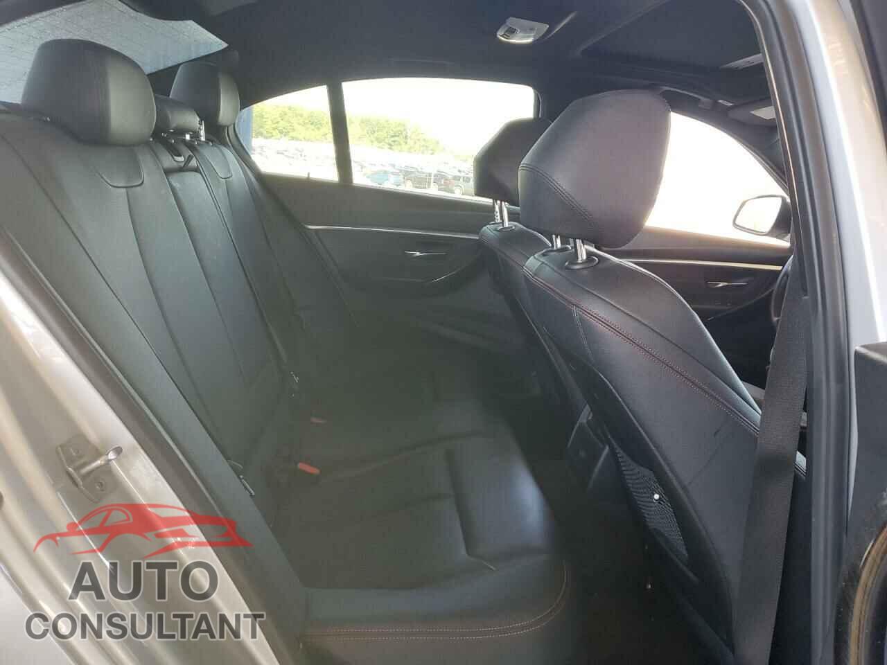 BMW 3 SERIES 2018 - WBA8B9C53JEE81987