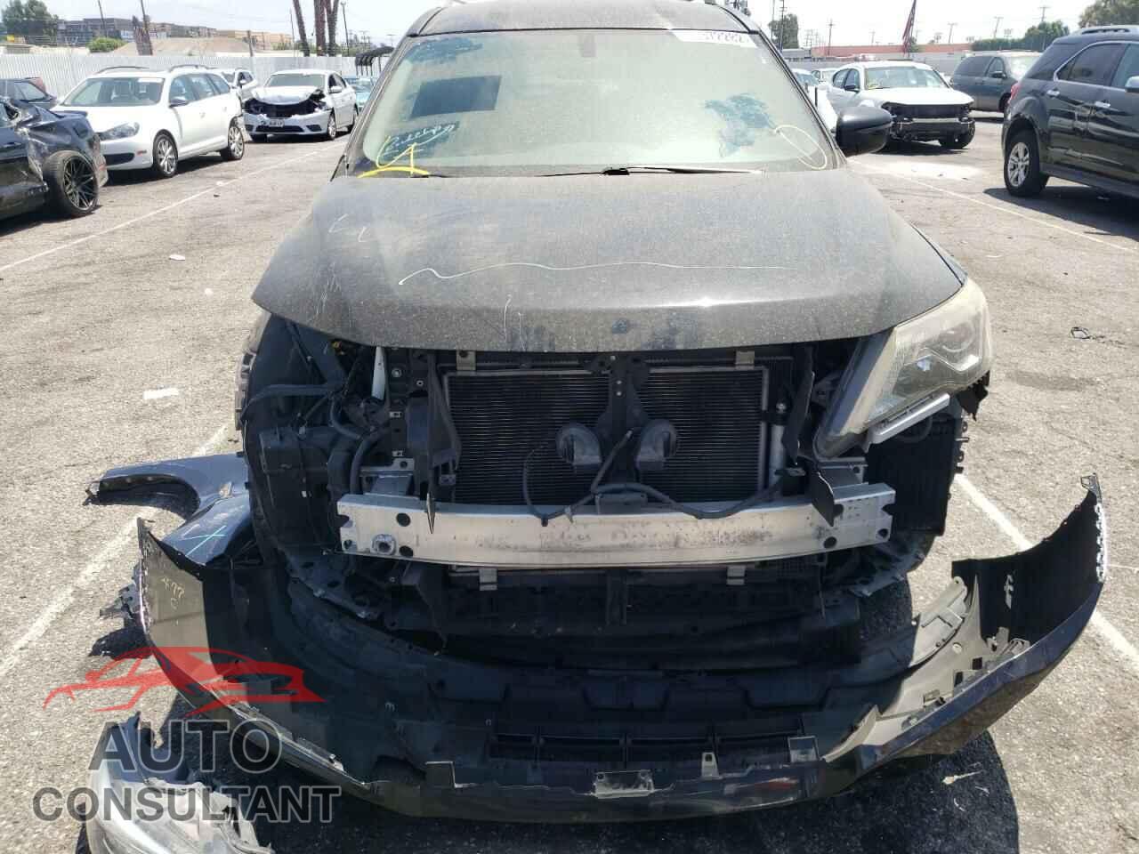 NISSAN PATHFINDER 2017 - 5N1DR2MN1HC636764