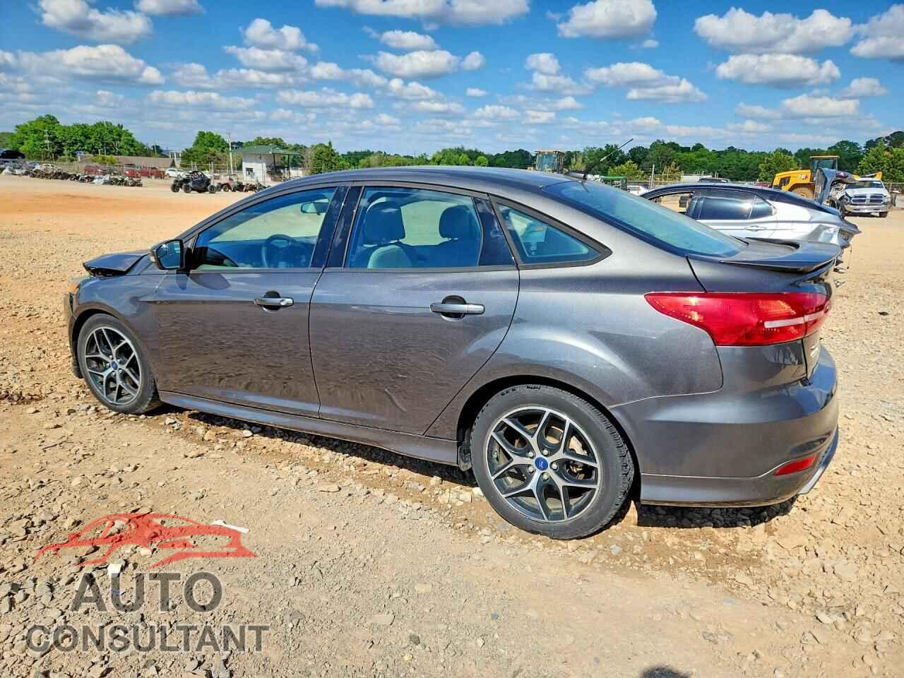 FORD FOCUS 2015 - 1FADP3F28FL285681