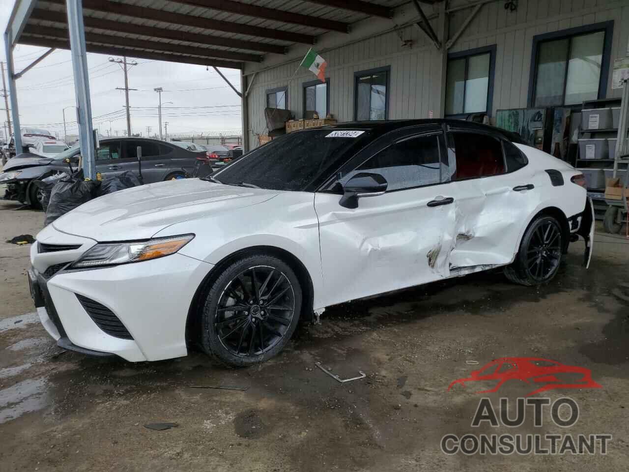 TOYOTA CAMRY 2019 - 4T1B61HK4KU225466