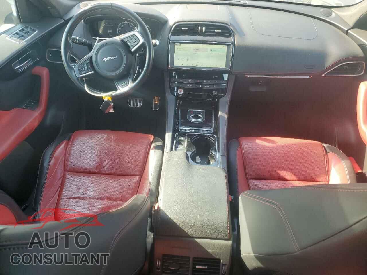 JAGUAR F-PACE 2017 - SADCL2BV7HA492920
