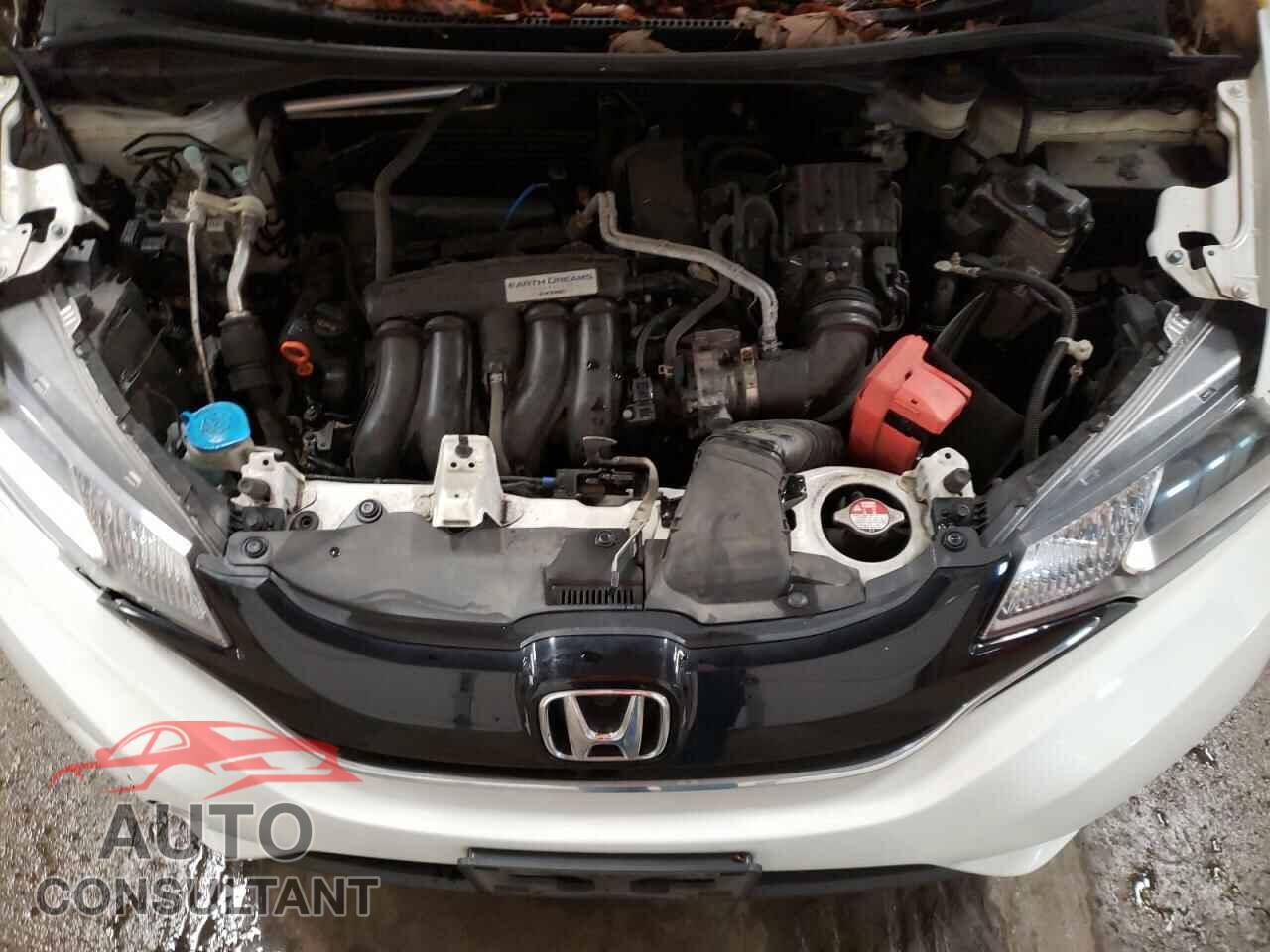 HONDA FIT 2017 - JHMGK5H71HS021087