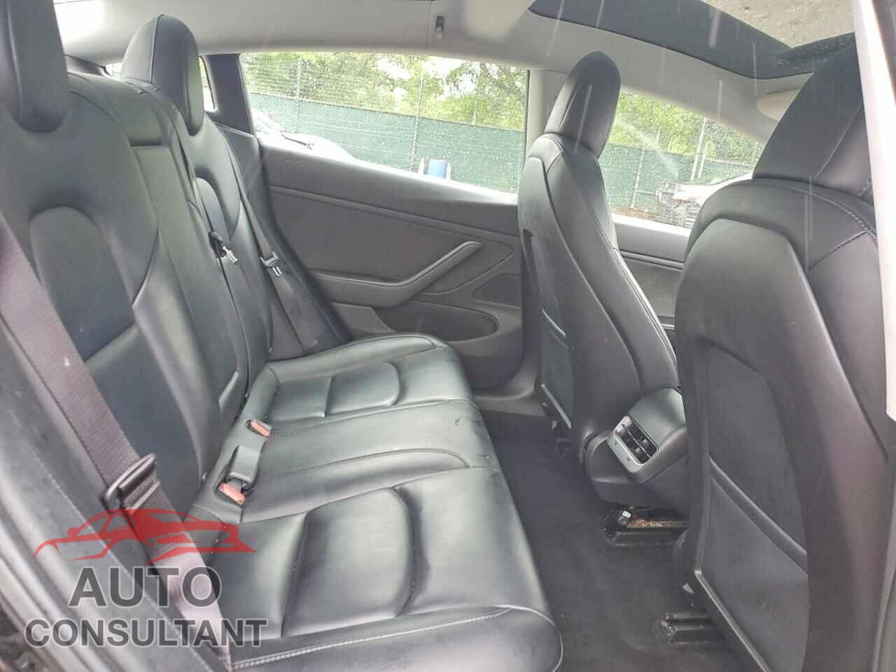 TESLA MODEL 3 2019 - 5YJ3E1EA3KF306250