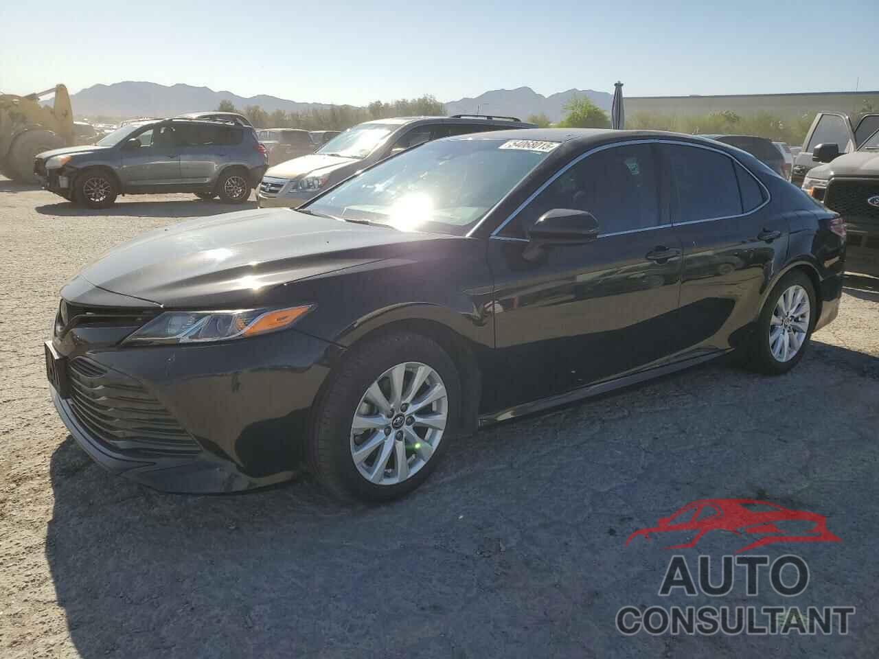 TOYOTA CAMRY 2018 - 4T1B11HK7JU573565