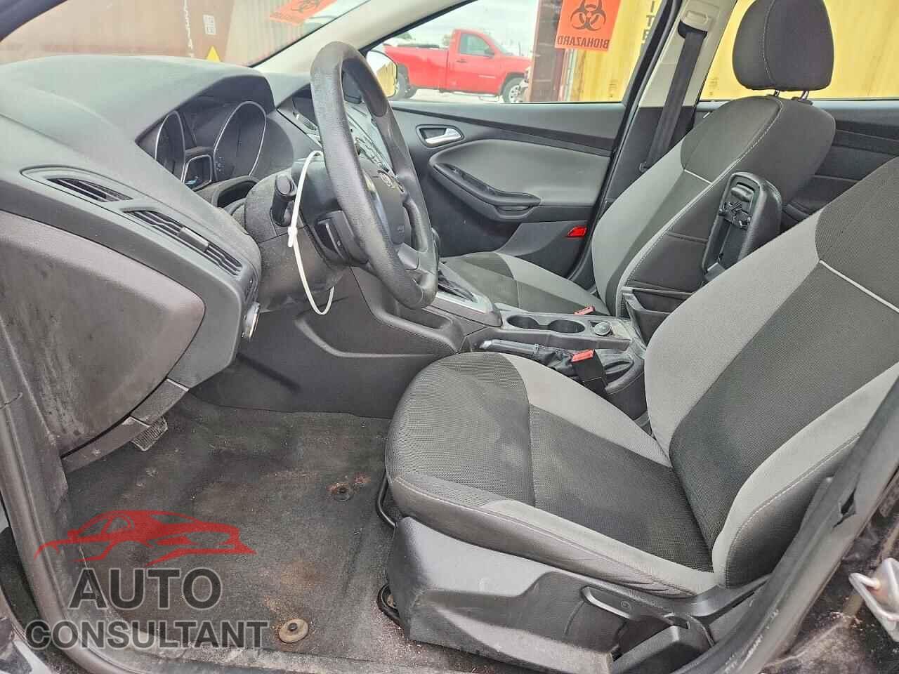 FORD FOCUS 2014 - 1FADP3F2XEL335866