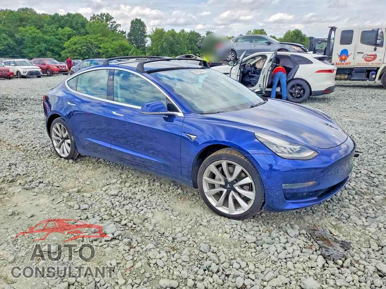 TESLA MODEL 3 2018 - 5YJ3E1EA9JF042823