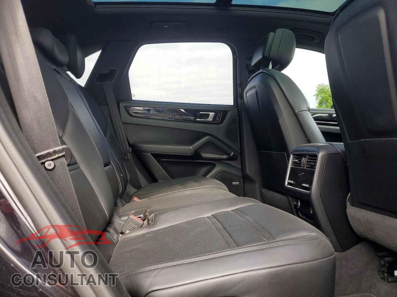 PORSCHE CAYENNE 2019 - WP1AA2AY8KDA02011