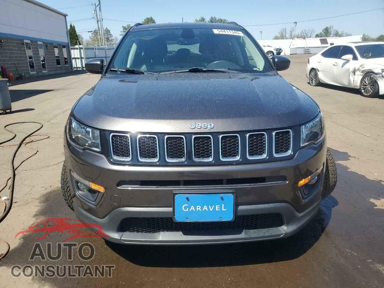 JEEP COMPASS 2017 - 3C4NJDBB8HT692774