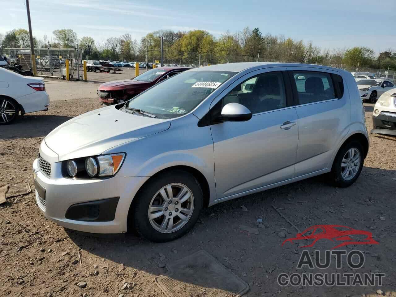 CHEVROLET SONIC 2016 - 1G1JC6SH9G4153733