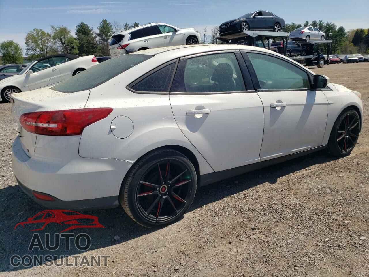 FORD FOCUS 2016 - 1FADP3F26GL268590