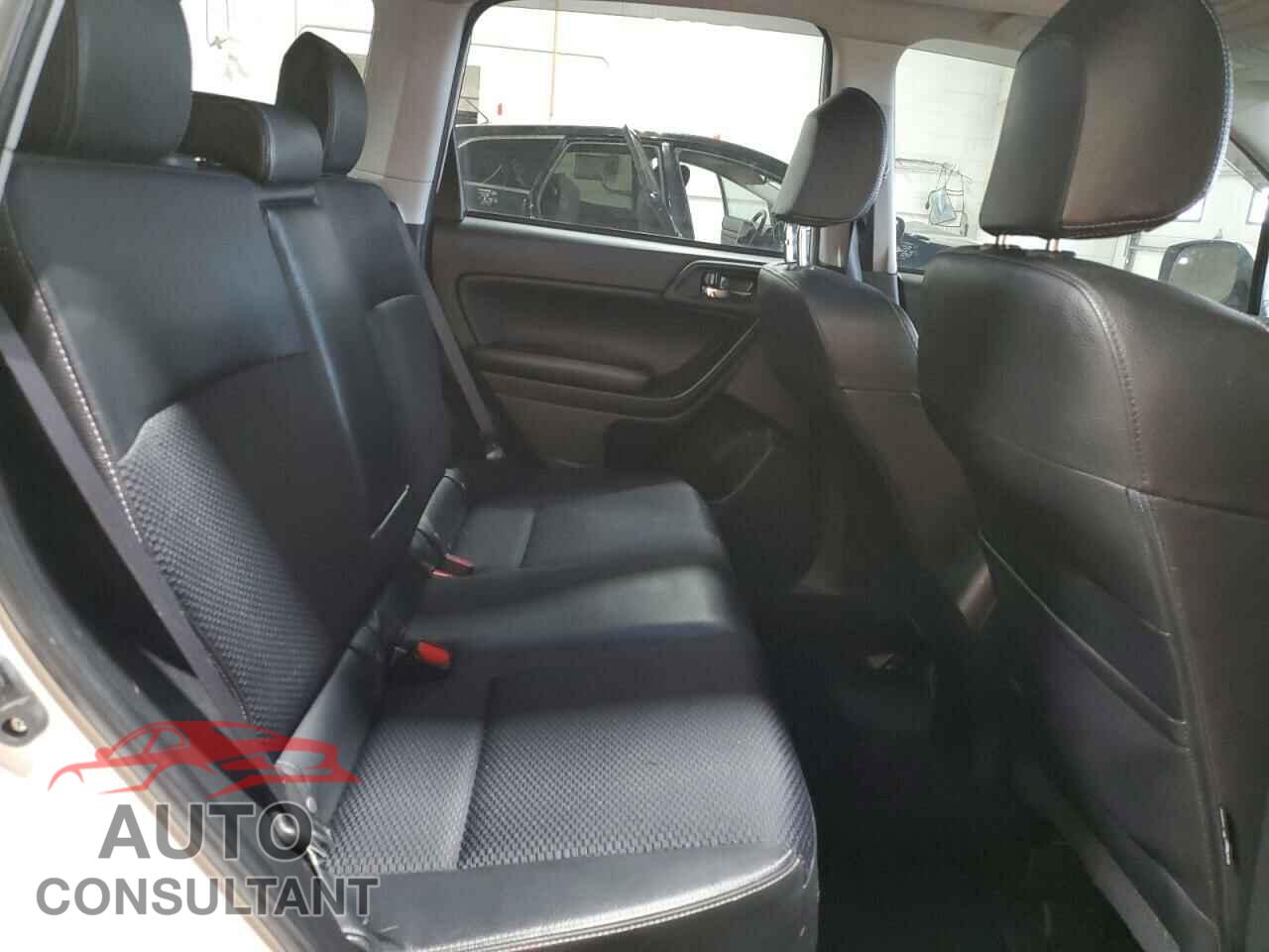 SUBARU FORESTER 2014 - JF2SJGDC7EH511119