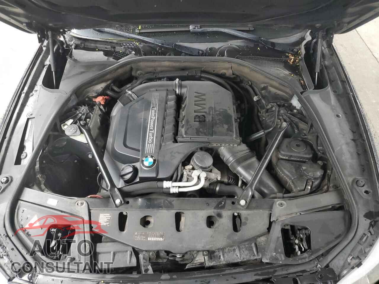BMW 5 SERIES 2013 - WBAFU7C55DDU75475