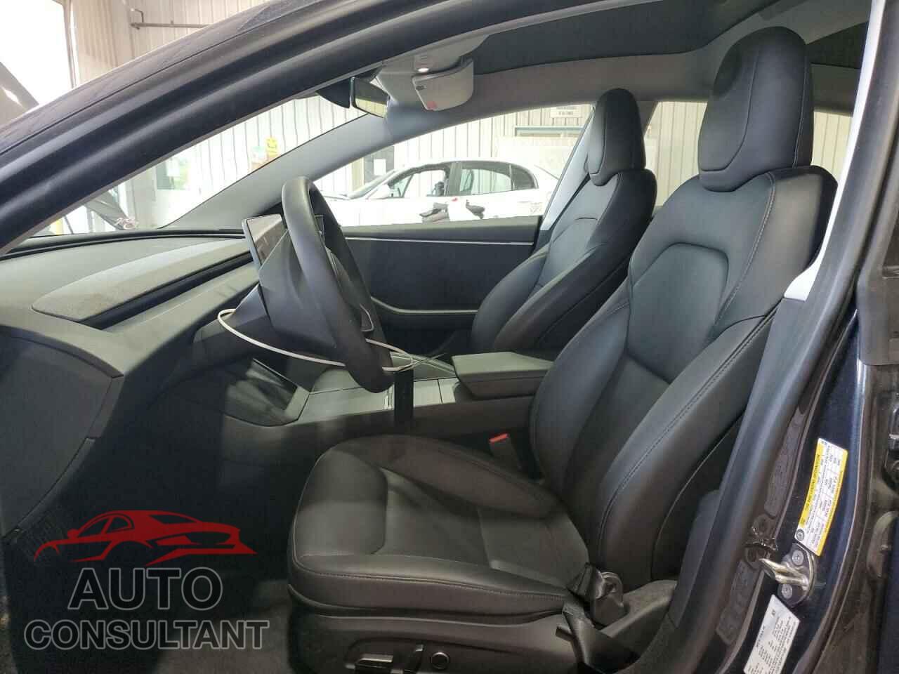 TESLA MODEL 3 2024 - 5YJ3E1EB5RF741080