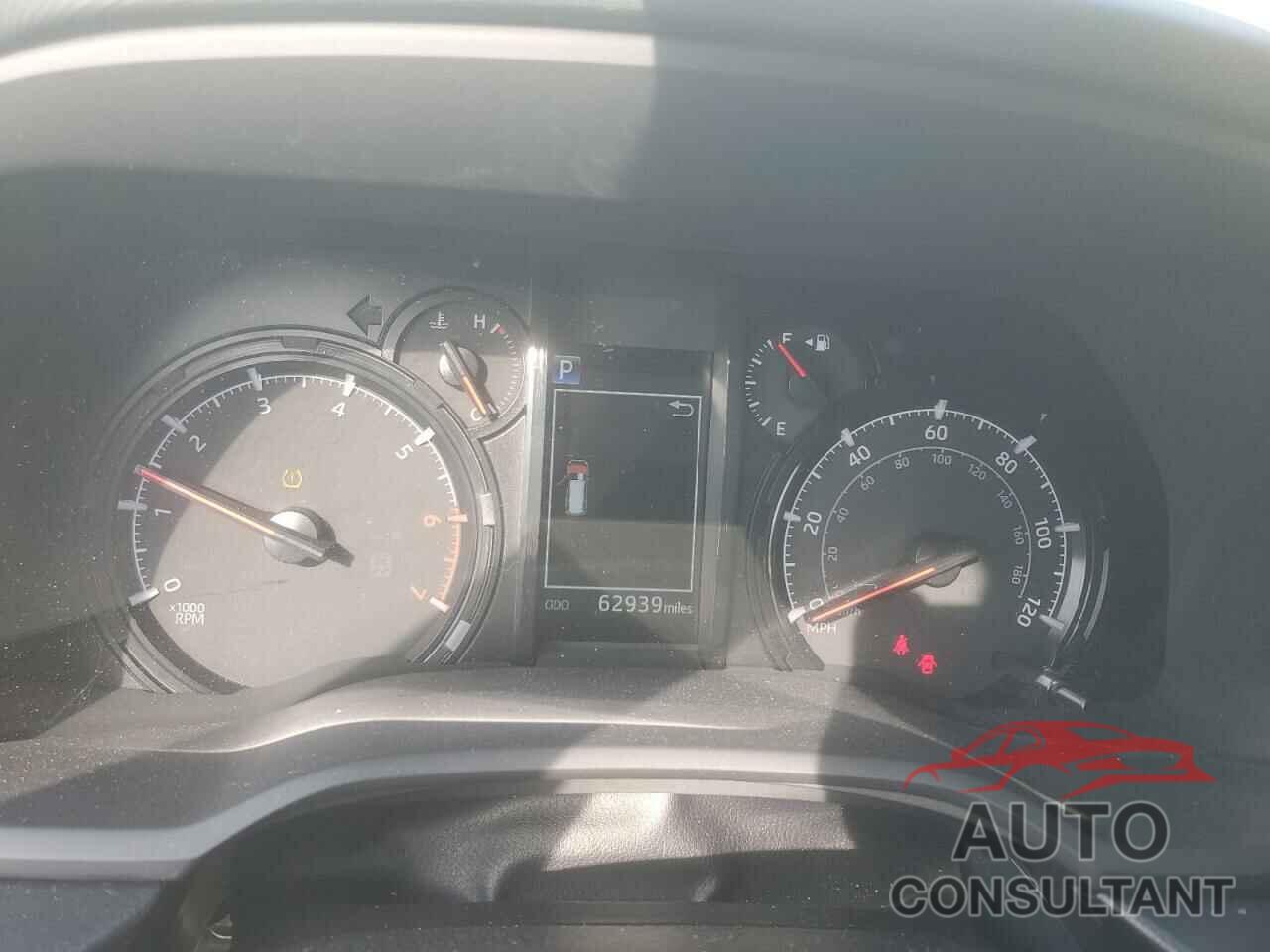 TOYOTA 4RUNNER 2022 - JTEEU5JR6N5255455