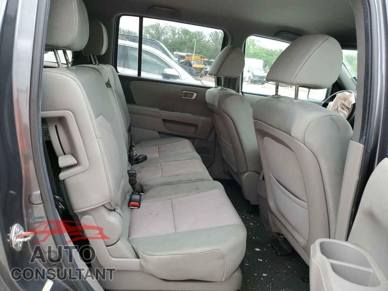 HONDA PILOT 2013 - 5FNYF4H48DB046487