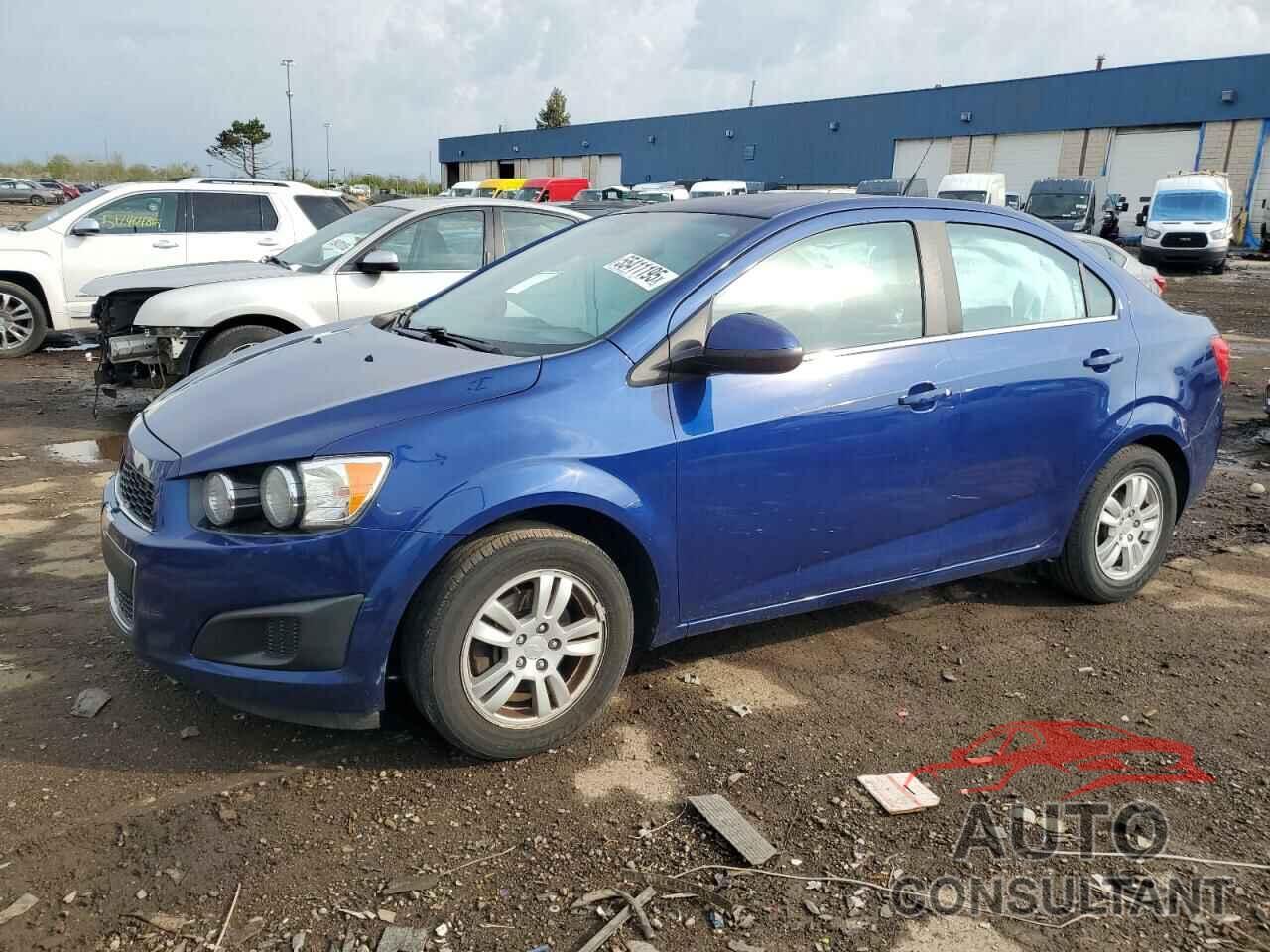 CHEVROLET SONIC 2013 - 1G1JC5SH8D4156242