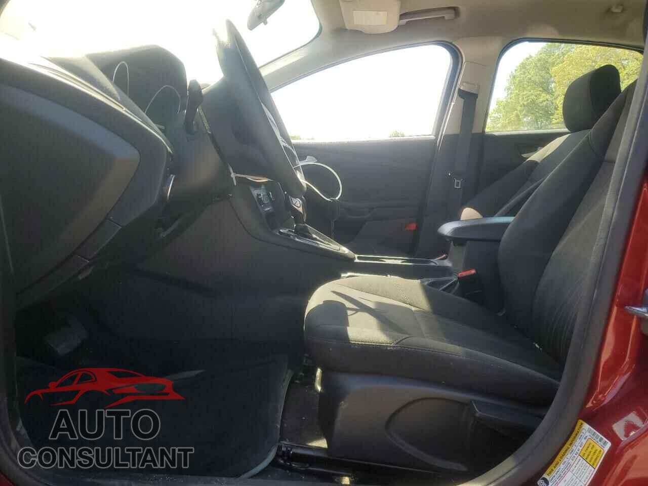 FORD FOCUS 2017 - 1FADP3F23HL274056