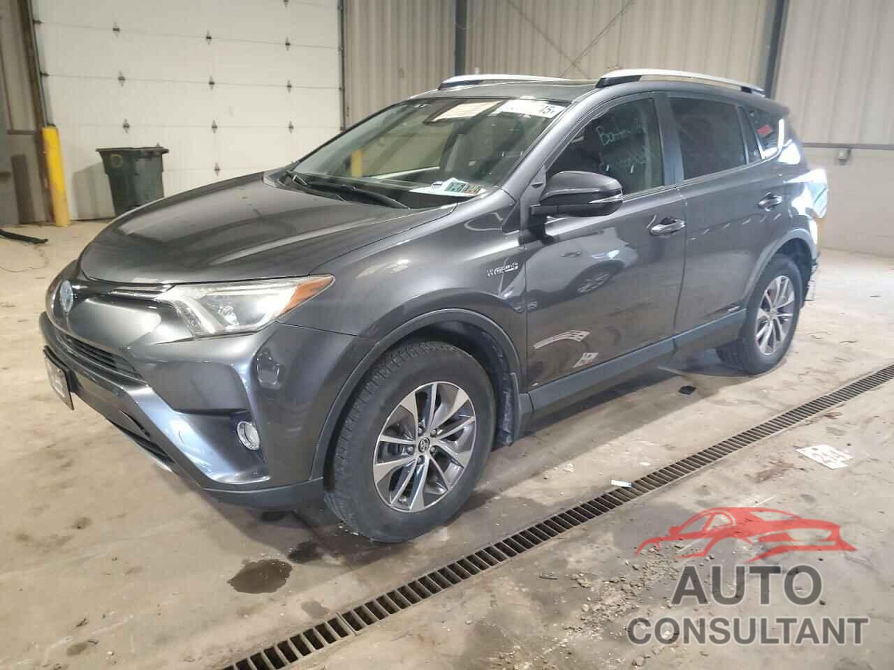 TOYOTA RAV4 2017 - JTMRJREV6HD124002