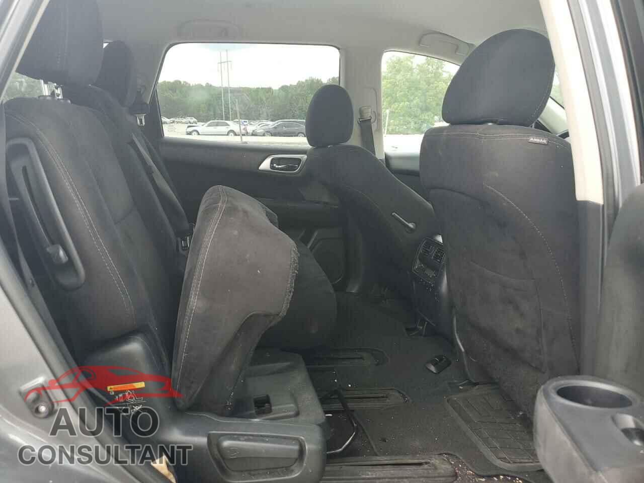 NISSAN PATHFINDER 2015 - 5N1AR2MN3FC660810