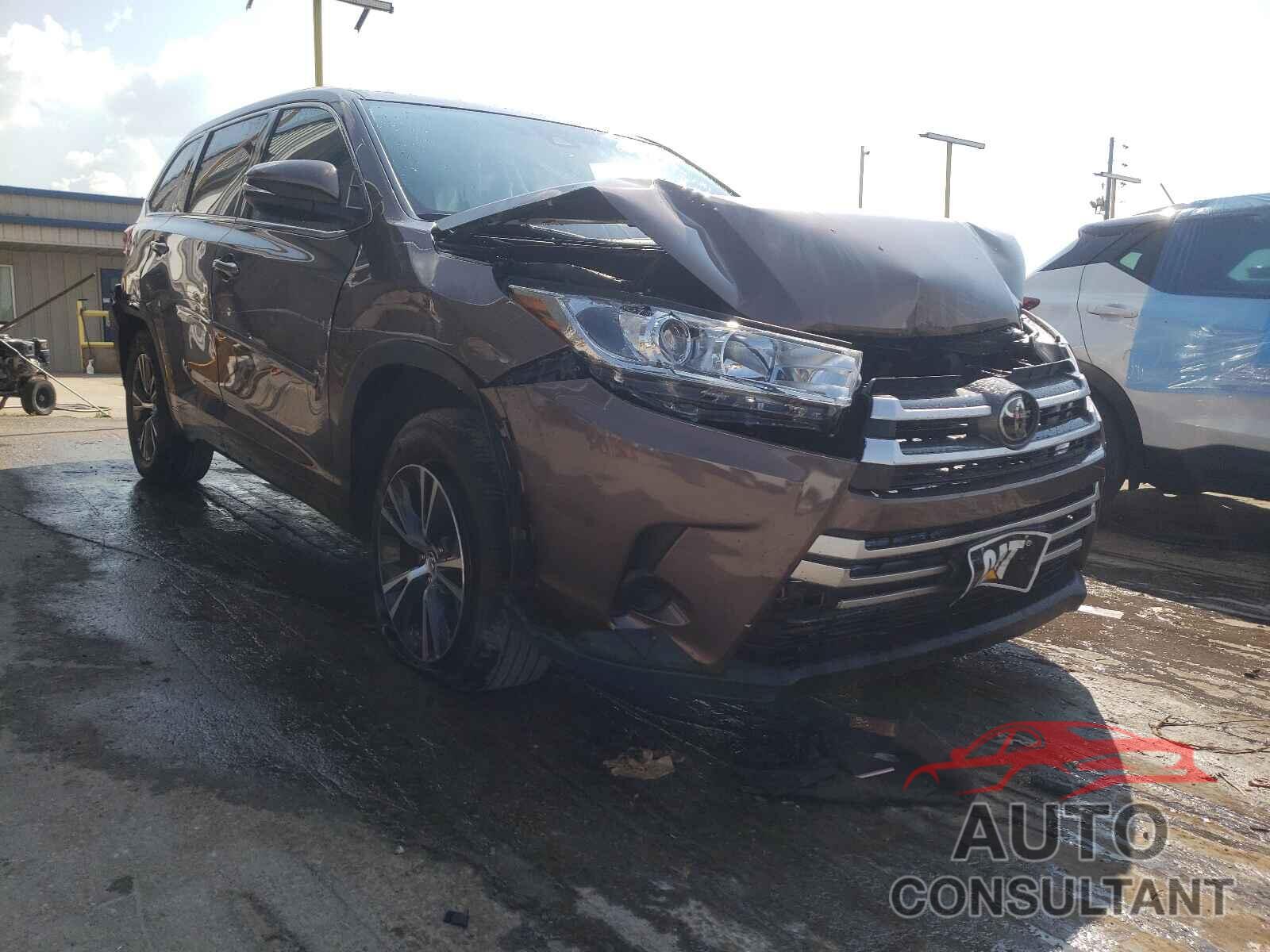 TOYOTA HIGHLANDER 2018 - 5TDZARFH1JS033349