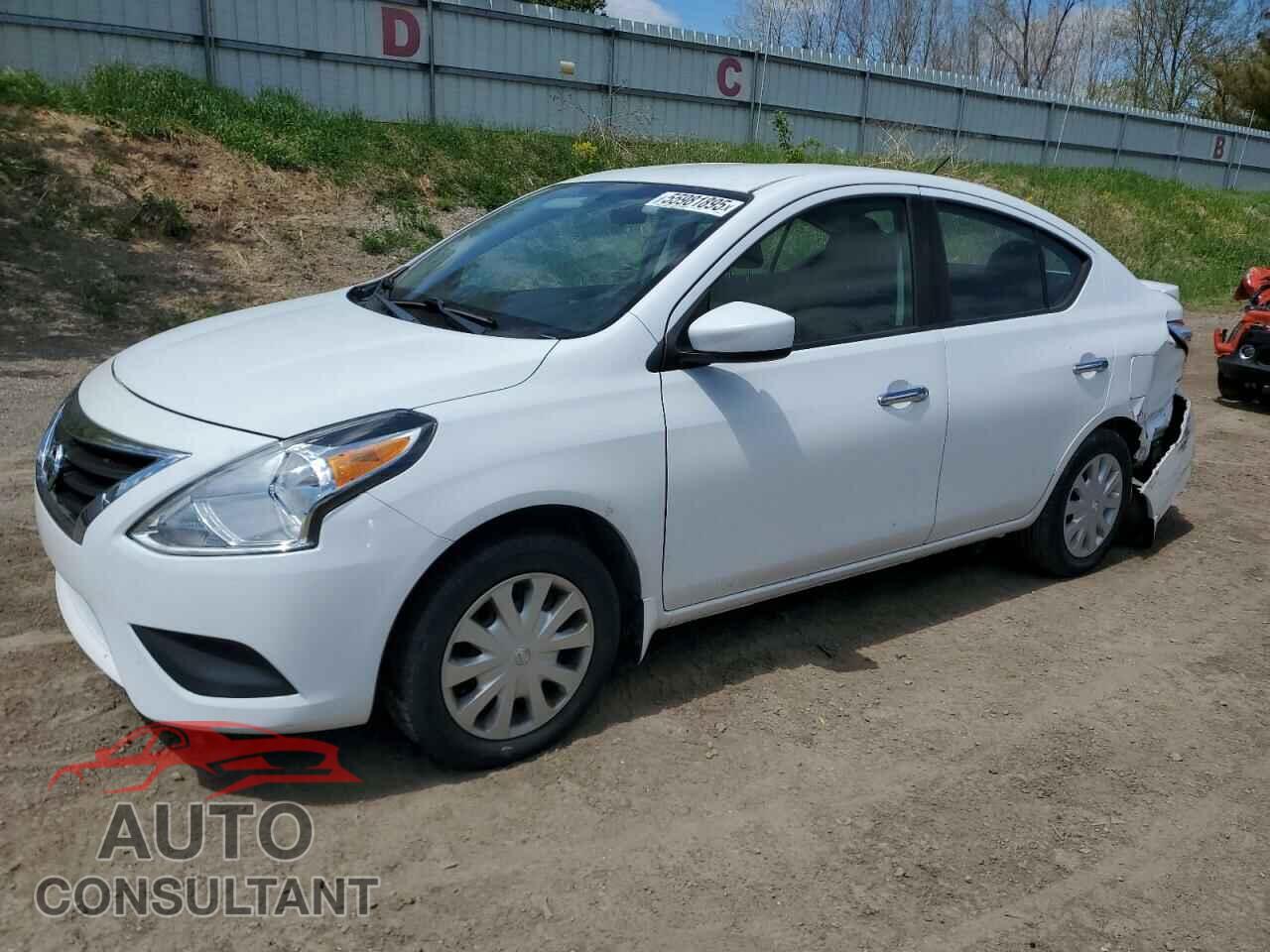 NISSAN VERSA 2017 - 3N1CN7AP3HL832484