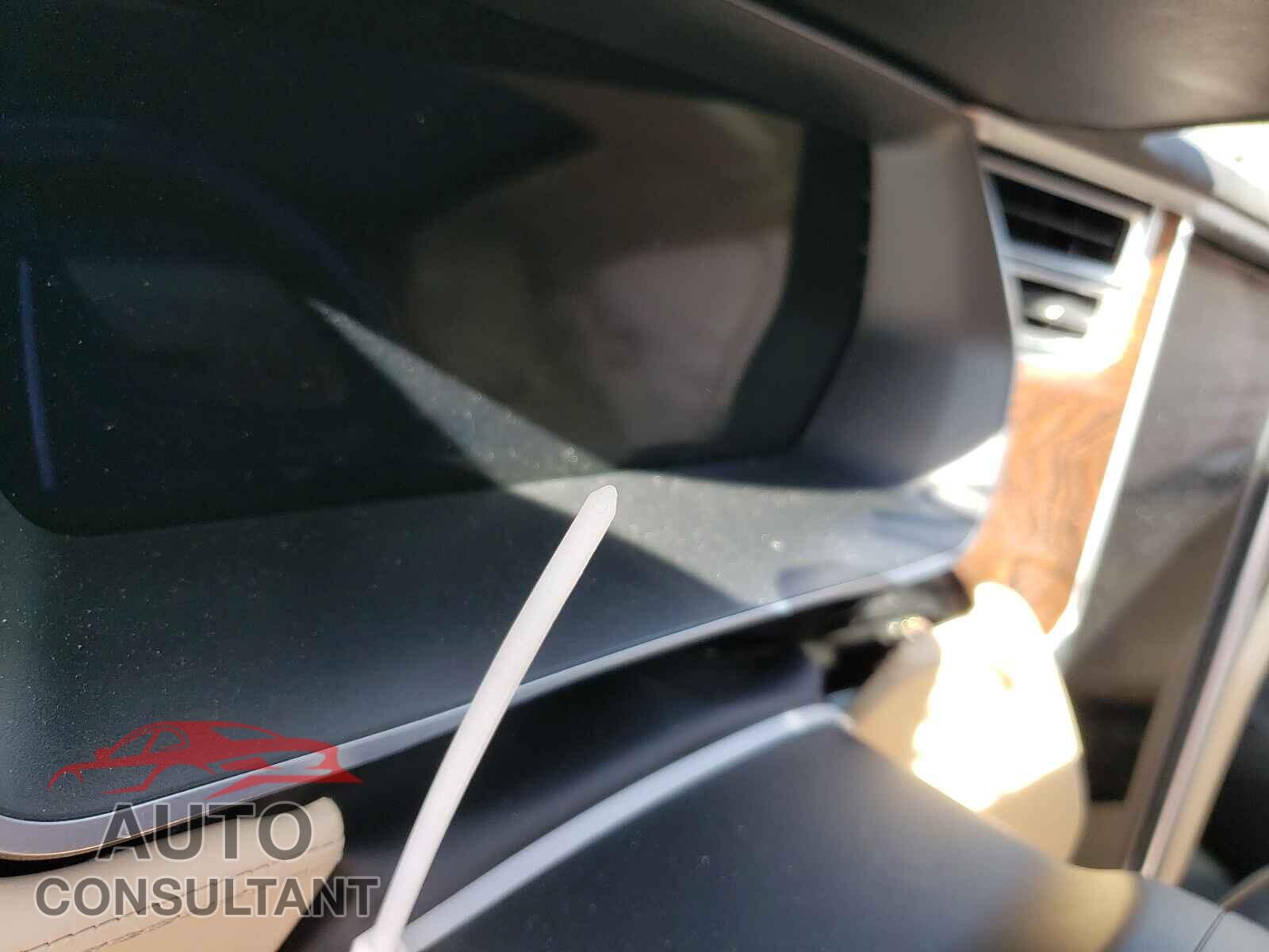 TESLA MODEL S 2017 - 5YJSA1E27HF180578