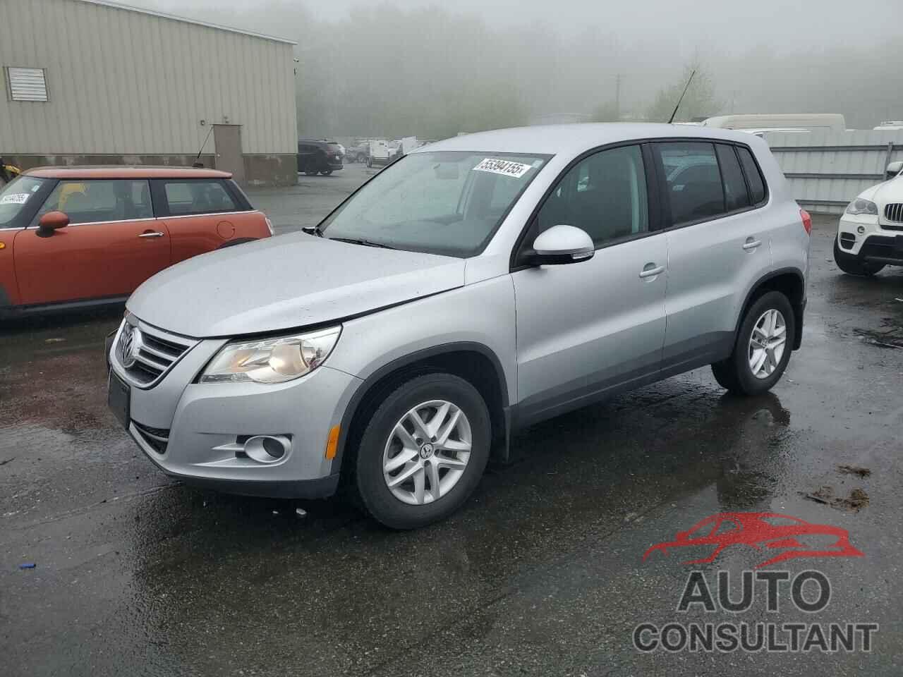 VOLKSWAGEN TIGUAN 2011 - WVGBV7AX4BW506280