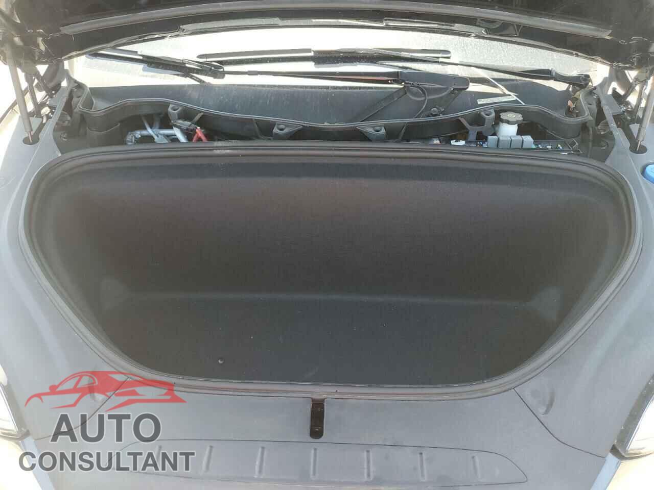 TESLA MODEL X 2017 - 5YJXCBE21HF063925