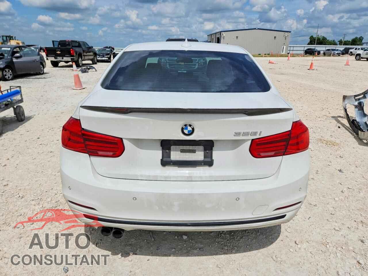 BMW 3 SERIES 2016 - WBA8E9G59GNU30615