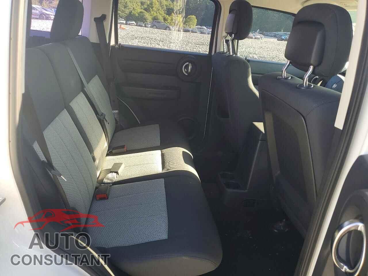 DODGE NITRO 2010 - 1D4PT2GK2AW100241