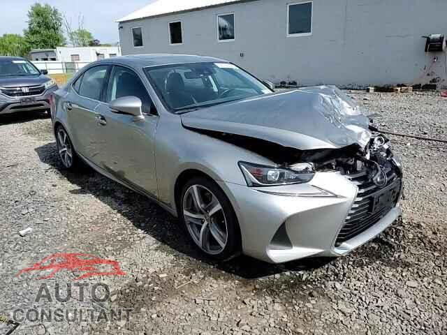 LEXUS IS 2018 - JTHC81D27J5030249