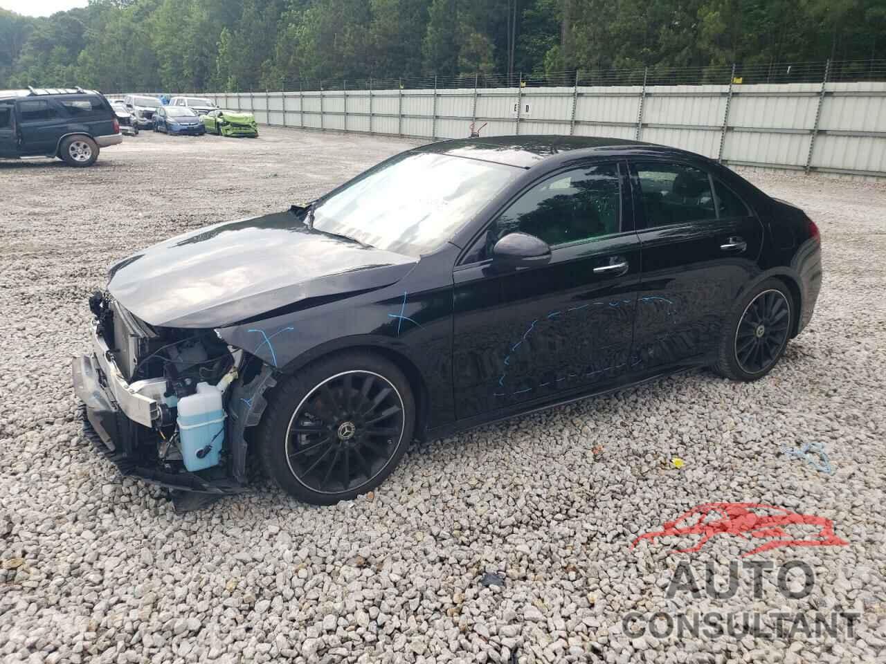 MERCEDES-BENZ A-CLASS 2022 - W1K3G4EB7NJ360142