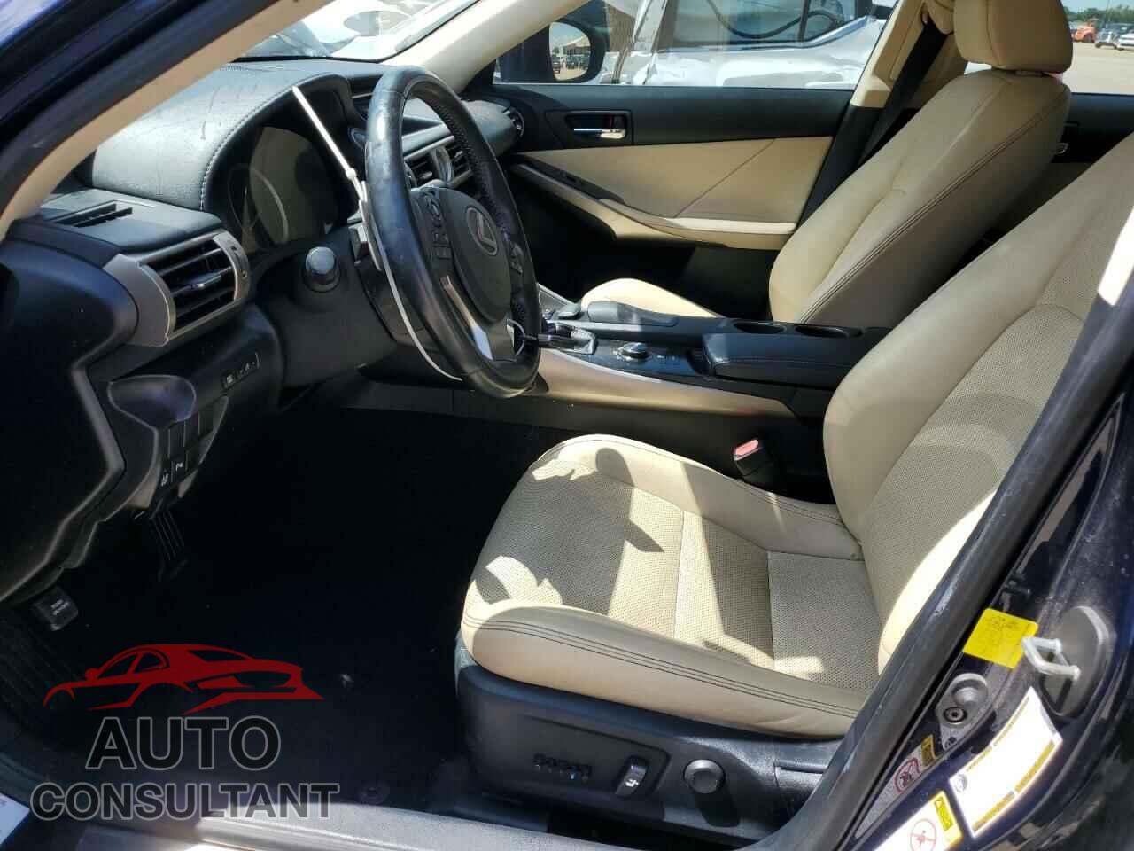 LEXUS IS 2014 - JTHBE1D24E5013032