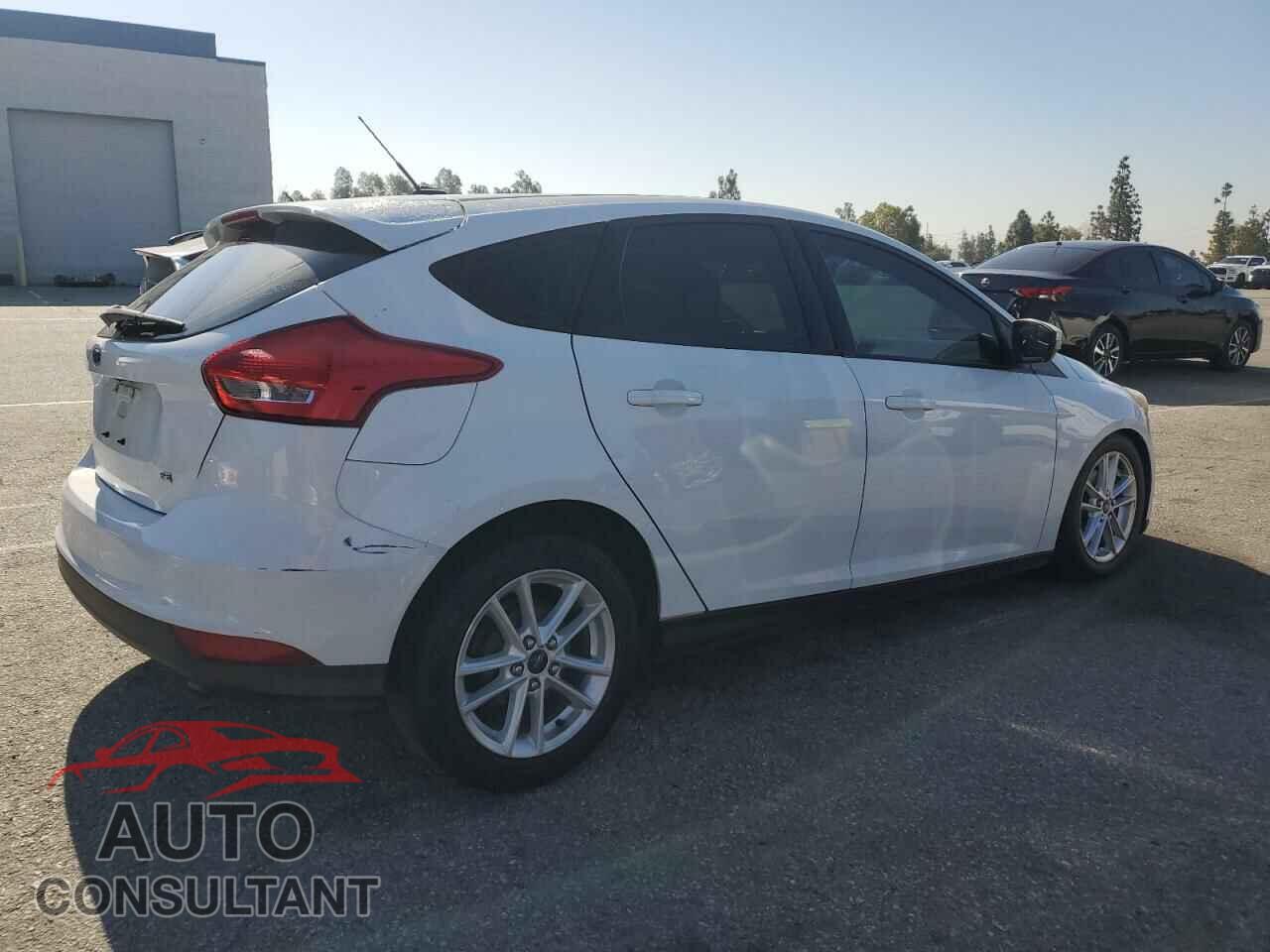 FORD FOCUS 2016 - 1FADP3K28GL284960
