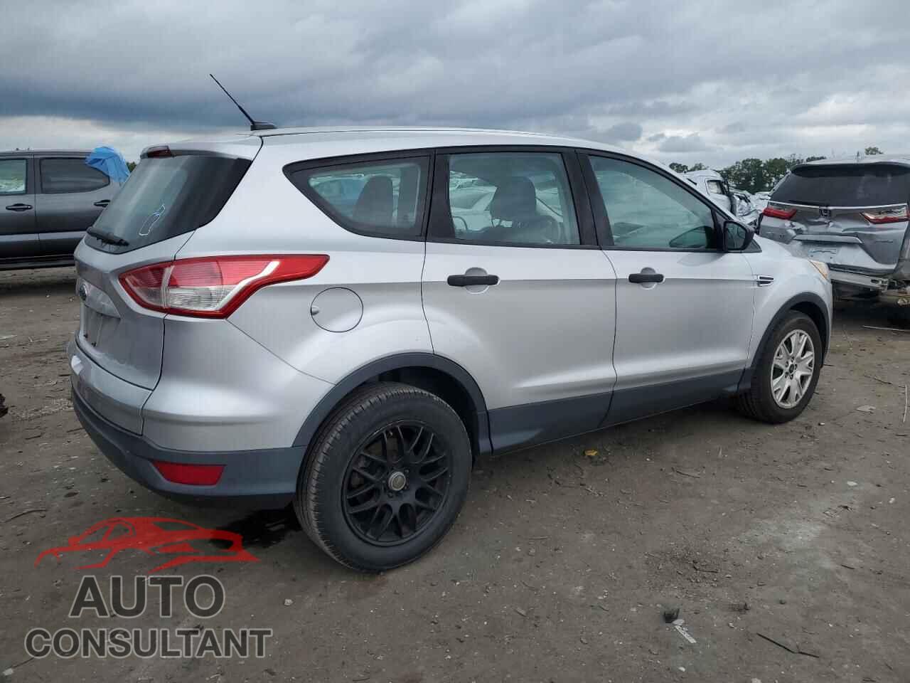 FORD ESCAPE 2016 - 1FMCU0F73GUA92175