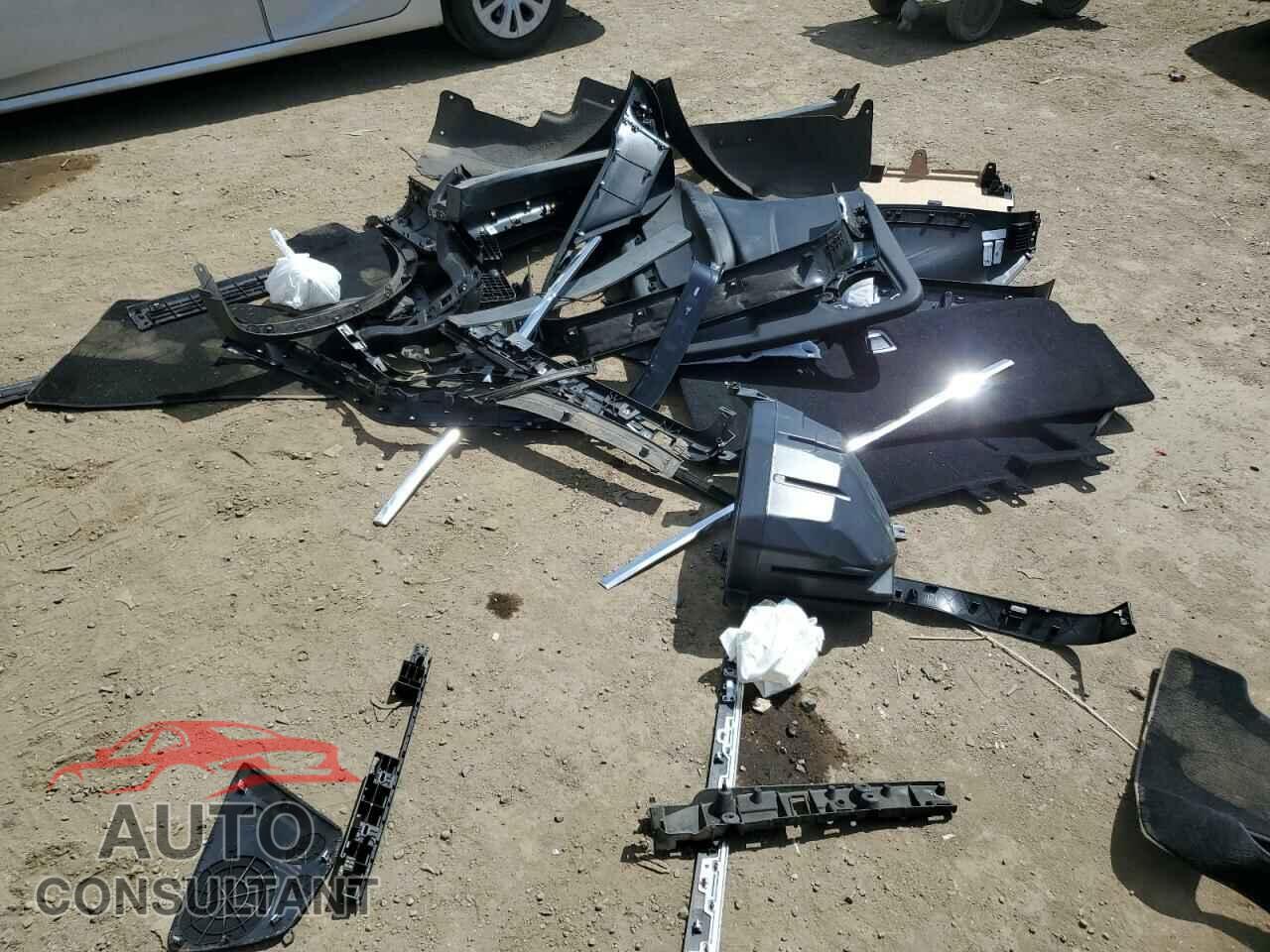 TESLA MODEL X 2017 - 5YJXCAE20HF044180