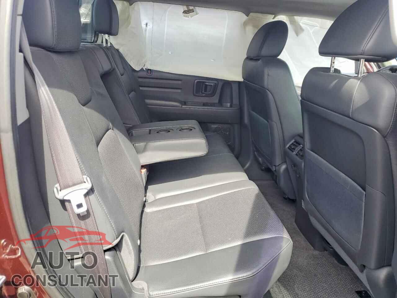 HONDA RIDGELINE 2014 - 5FPYK1F58EB008711