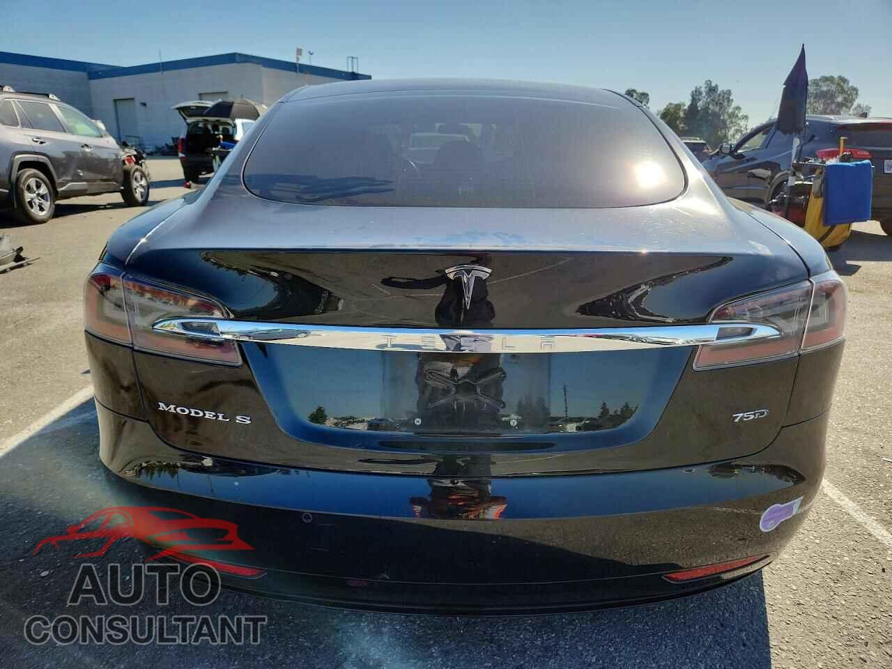 TESLA MODEL S 2018 - 5YJSA1E28JF281554