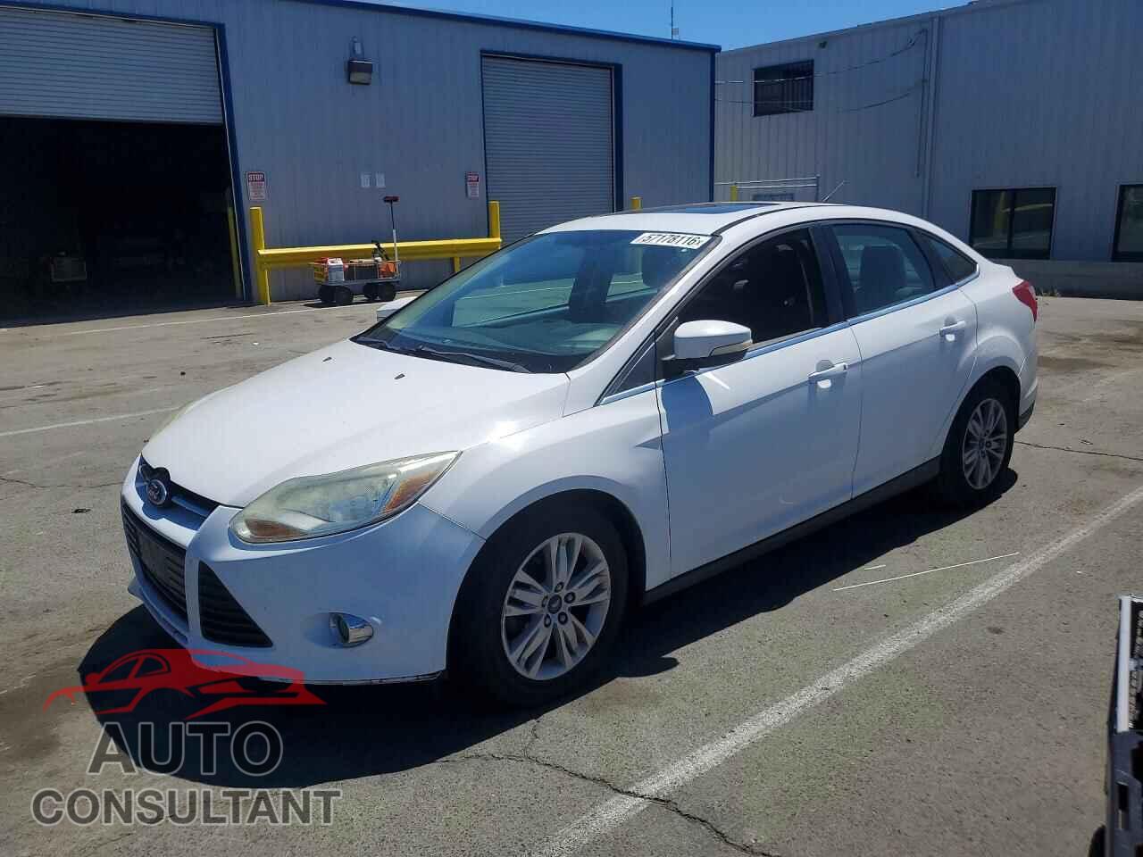 FORD FOCUS 2012 - 1FAHP3H28CL339913