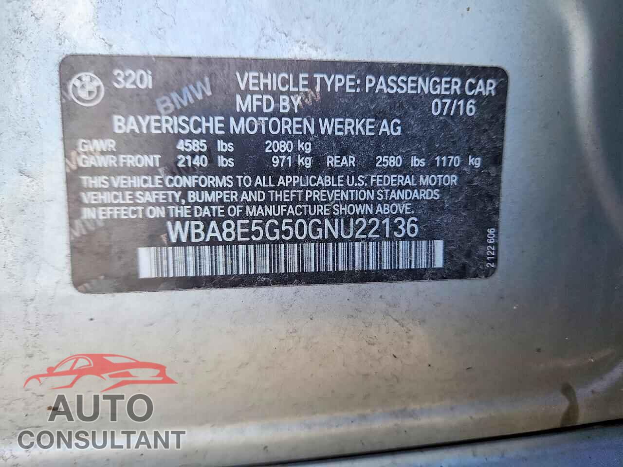 BMW 3 SERIES 2016 - WBA8E5G50GNU22136