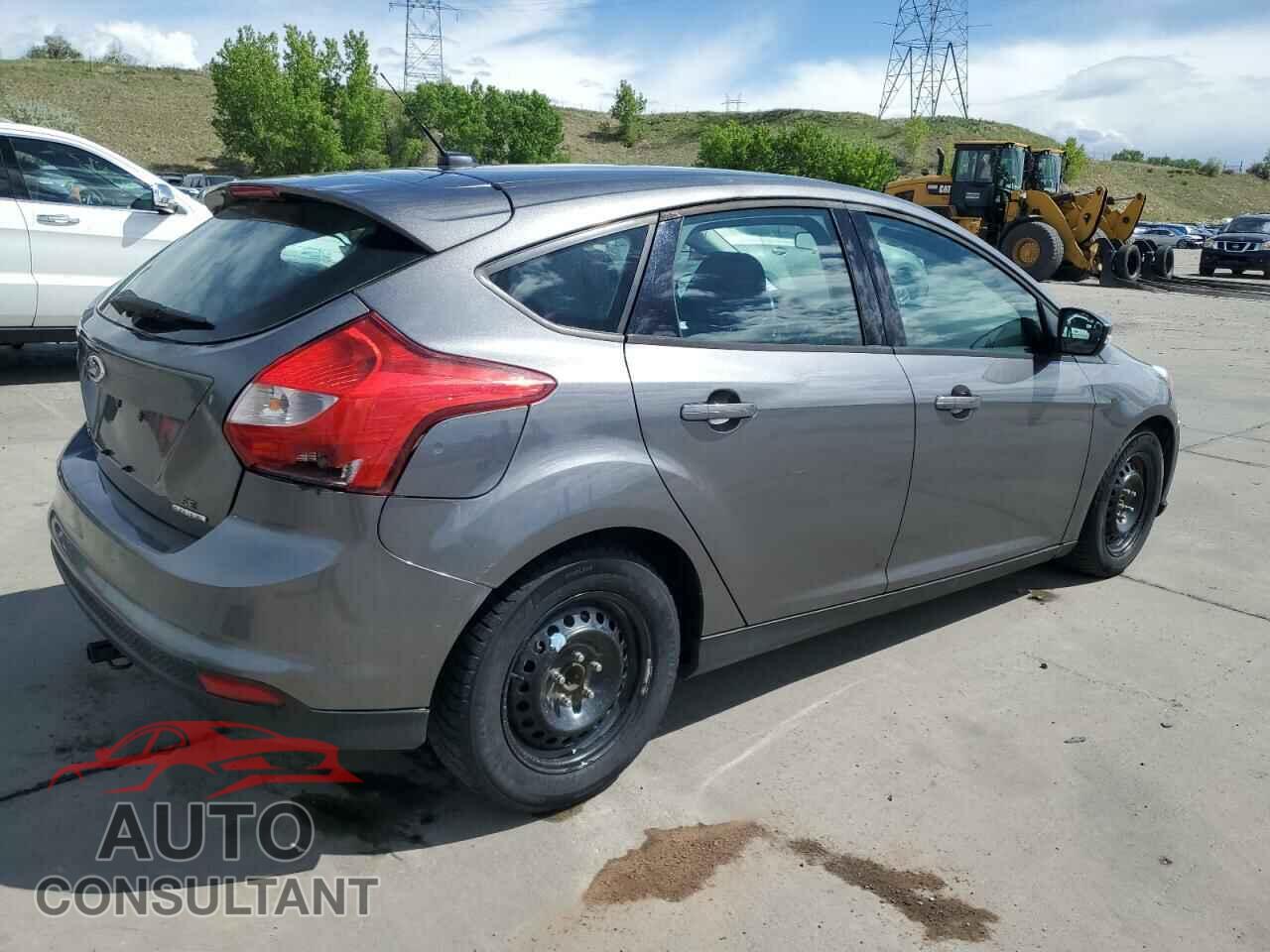 FORD FOCUS 2012 - 1FAHP3K24CL410047