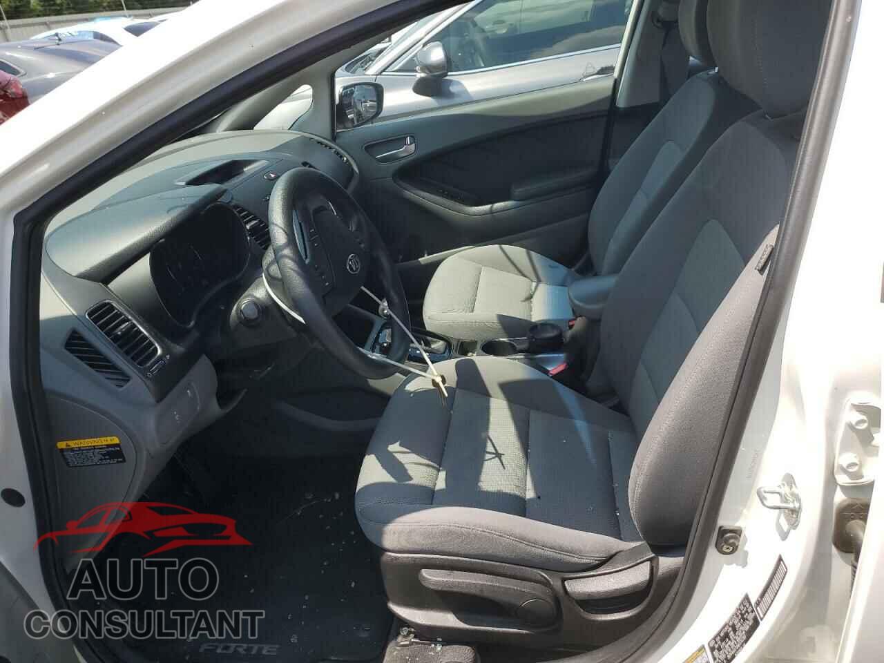 KIA FORTE 2017 - 3KPFK4A70HE074707