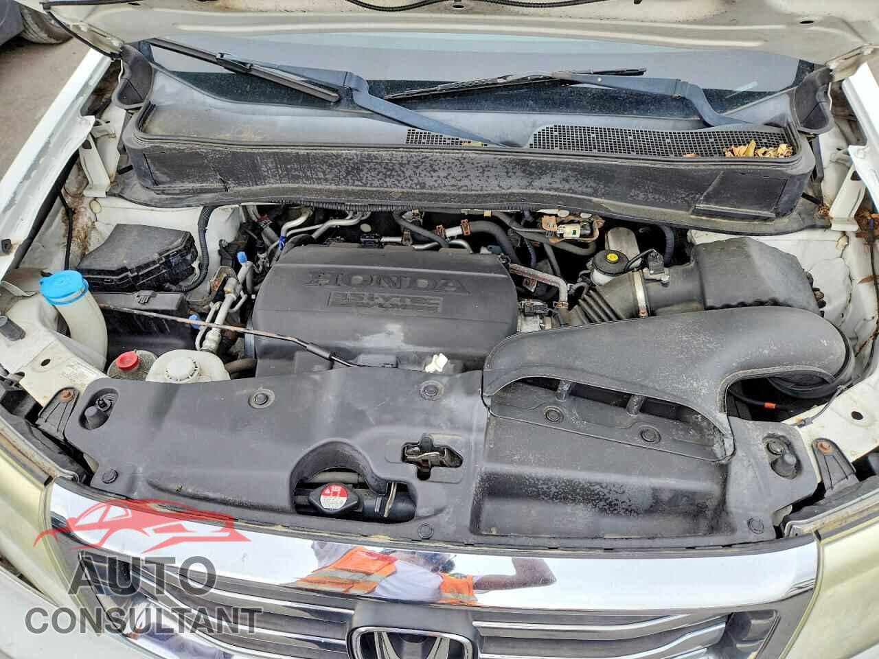 HONDA PILOT 2013 - 5FNYF4H24DB078528