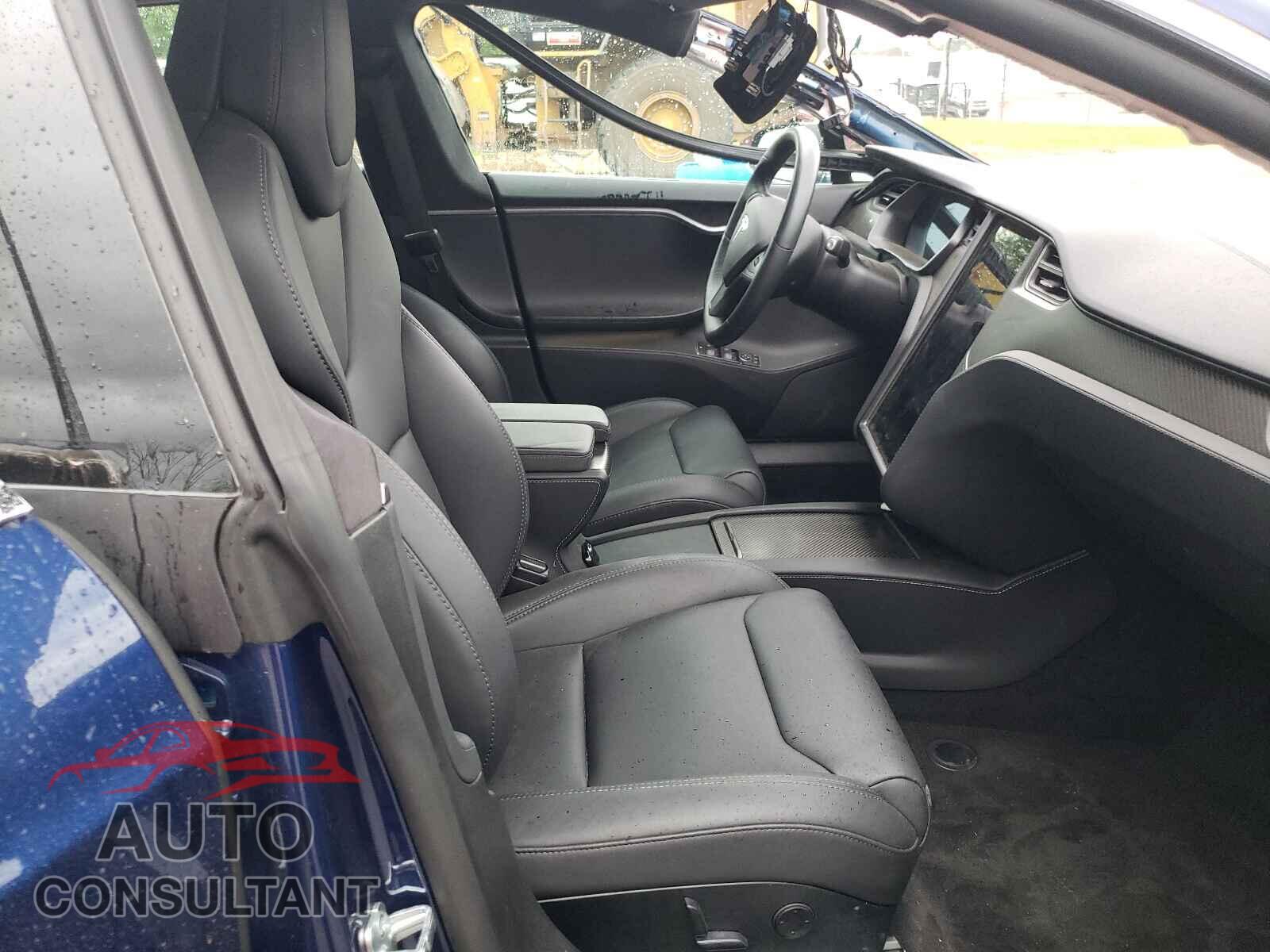 TESLA MODEL S 2019 - 5YJSA1E27KF305148
