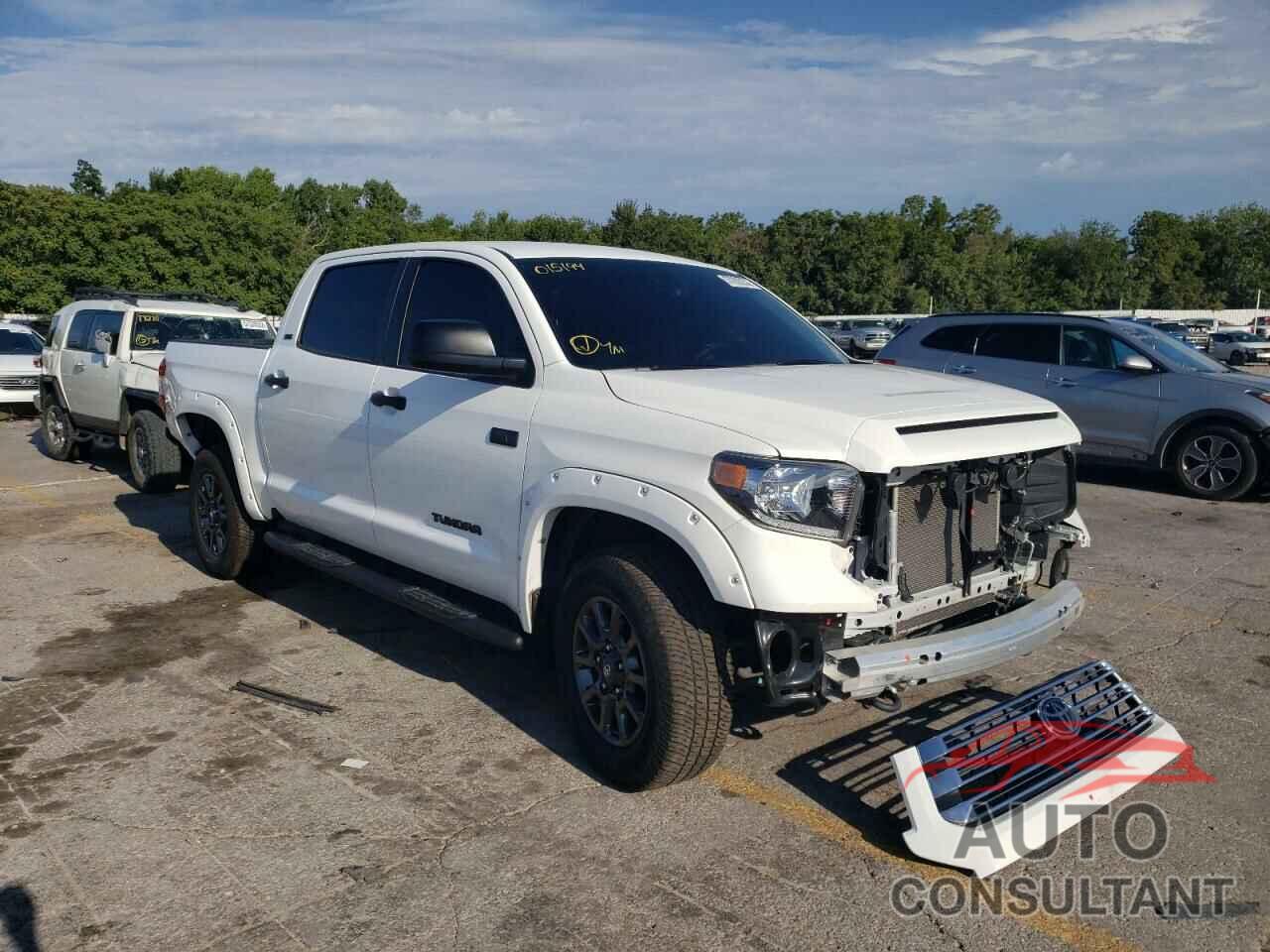 TOYOTA TUNDRA 2021 - 5TFDY5F17MX015194